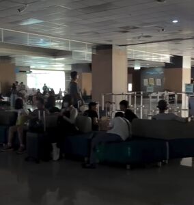 松山機場國內航廈跳電一片漆黑　未影響航班作業