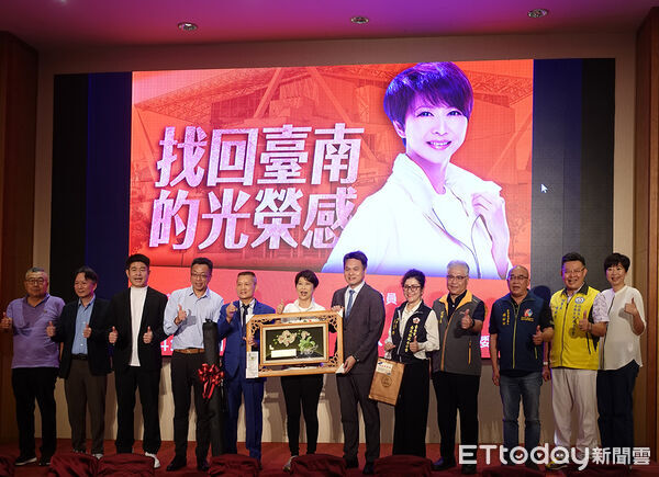▲台南建築界10大公協會共同舉辦「找回台南的光榮感」專題演講，吸引約700人到場關注城市發展。（記者林東良翻攝，下同）