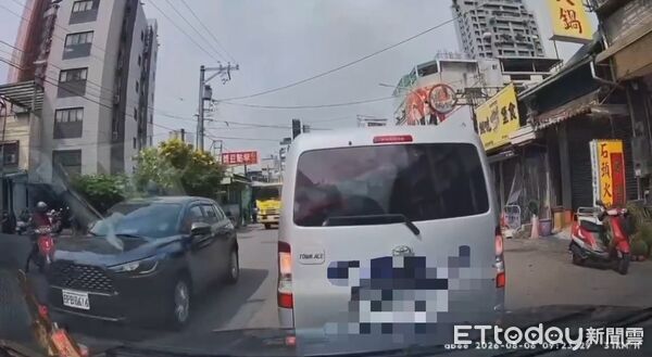 ▲▼阿北被打死起因！年輕男逼車畫面曝　家屬告殺人罪...網友洩個資小心了。（圖／家屬提供）
