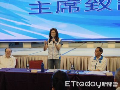 屏東行動中常會力挺蘇清泉 鄭麗文喊「投給他就是投給屏東未來」