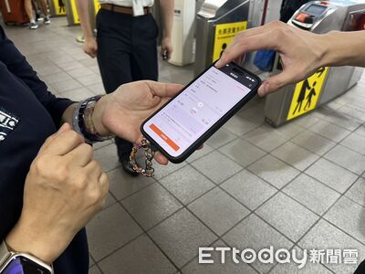 直擊降網速!民眾手機進出高鐵、北捷卡關 演練落幕有人秒罵髒話