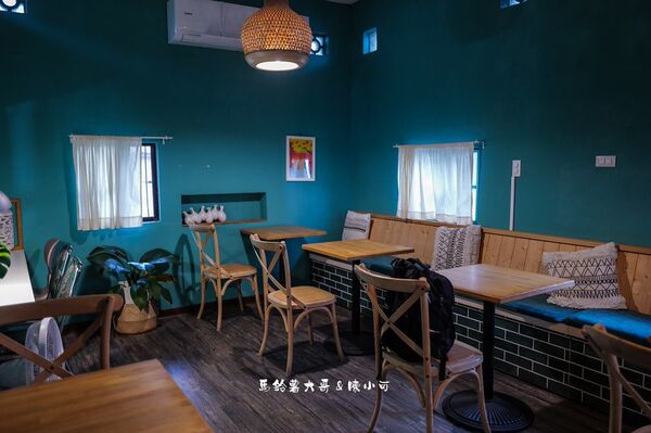 ▲▼MASLOW CAFE三星本店隱身宜蘭三星鄉靜謐巷弄，結合老宅咖啡與麵包店。（圖／《陳小可的吃喝玩樂》授權提供）