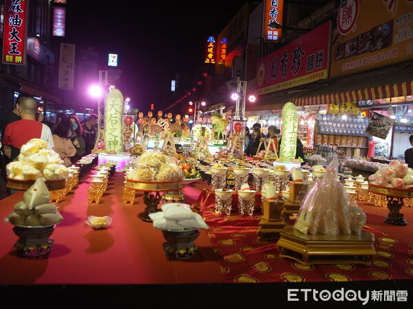 ▲「2026虎尾中元文化祭」今天舉行聯合開香，八大普渡區共同參與，正式揭開今年中元系列活動序幕。（圖／記者游瓊華翻攝）