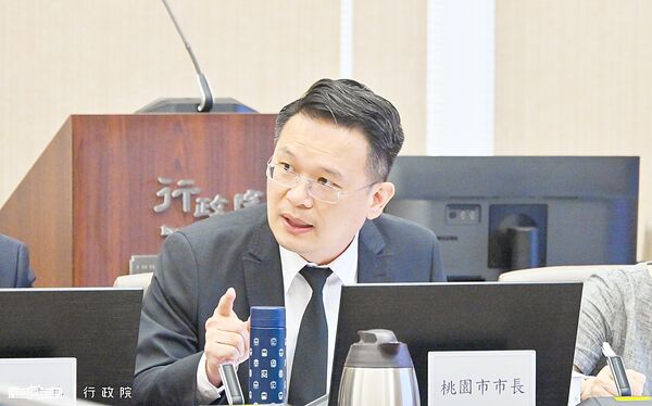▲行政院今天召開院會討論「海洋科技與產業發展方案-台灣藍色經濟現況與未來」，桃園市副市長蘇俊賓在會上發言。（圖／行政院提供）