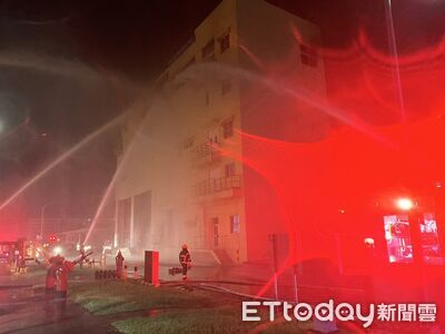 中油大林廠又出包「電容器自燃」狂冒黑煙 消防22人急灌救