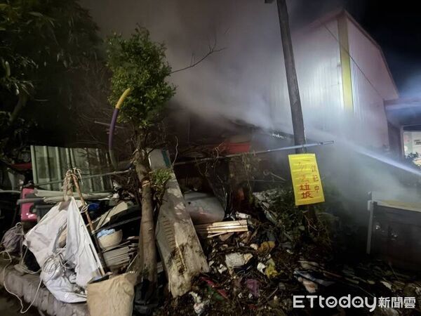 ▲彰化市民宅火警，驚見7旬男臟器外露死亡。（圖／消防提供）