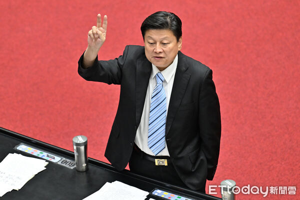 [新聞] 59：51通過！立院凍結卓榮泰4個月薪水　 - 八卦 - PTT.BEST 批踢踢爆文 3