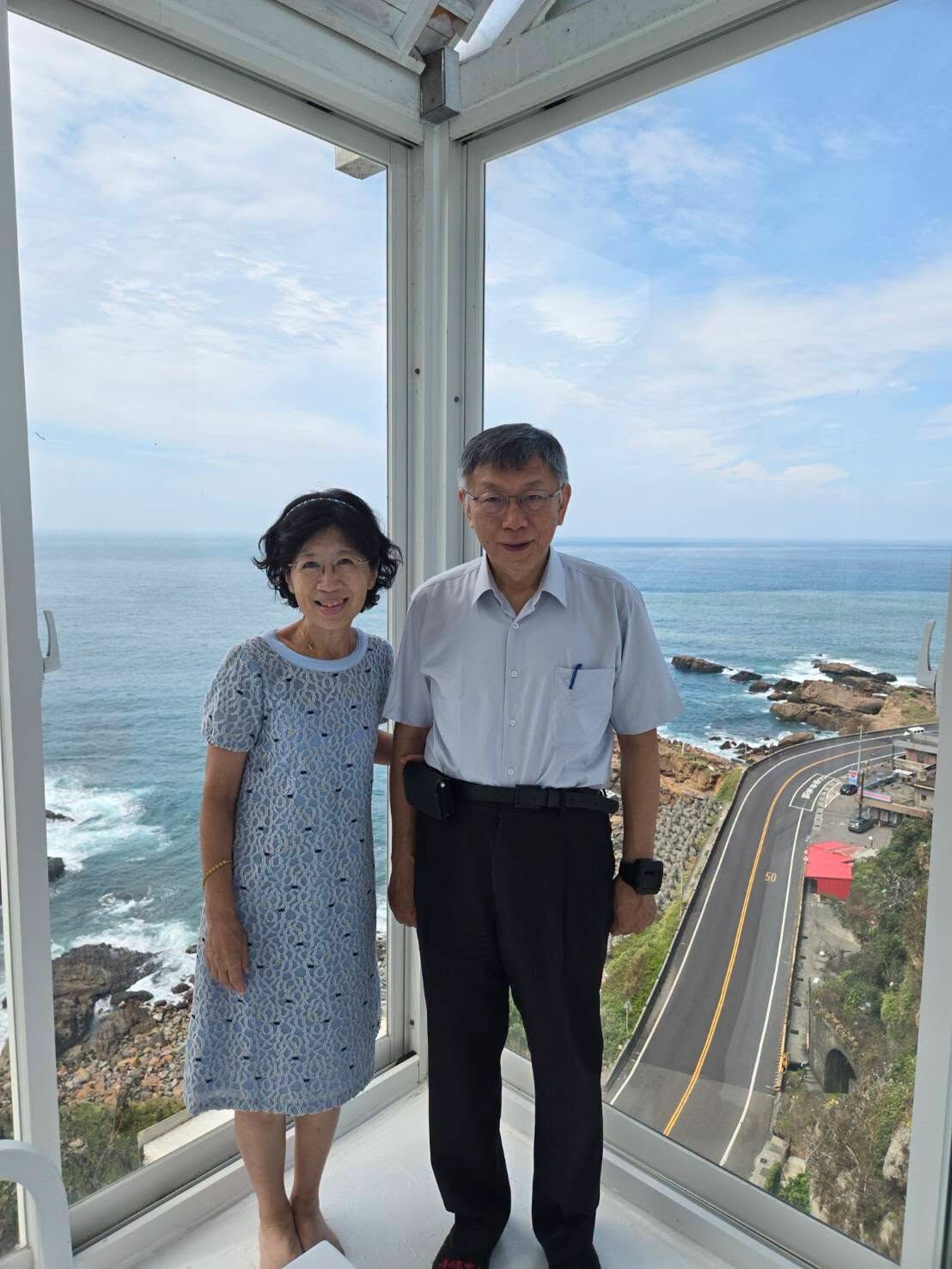 ▲陳佩琪貼出與柯文哲合照。（圖／翻攝自Facebook／陳佩琪）