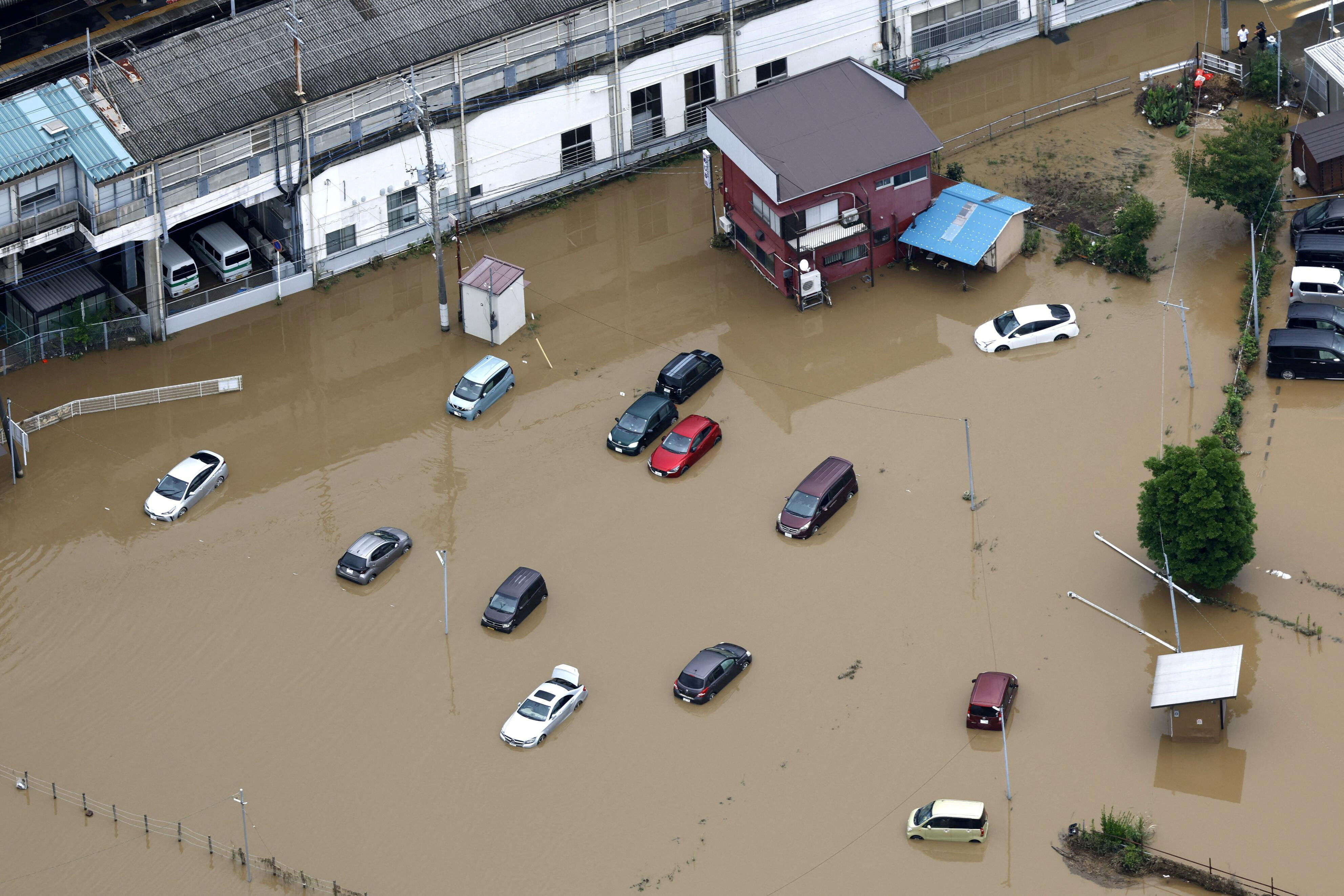 ▲▼日本千葉縣降下破紀錄豪雨,官方命名「令和8年8月千葉豪雨」。(圖/路透)