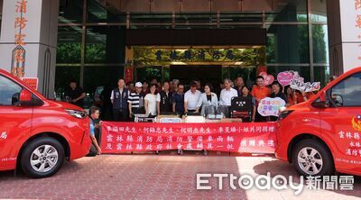 連續8年送愛到雲林!李福田攜手2善心人士 捐車+輔具近600萬