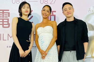 日女星超愛生小孩!驚吐「比做小孩舒服」笑翻全場 為看中醫搭機快閃台灣