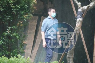 直擊!趙建銘神隱多日 首度現身畫面曝光