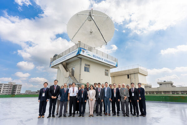 ▲副總統蕭美琴參訪中央大學衛星防災成果