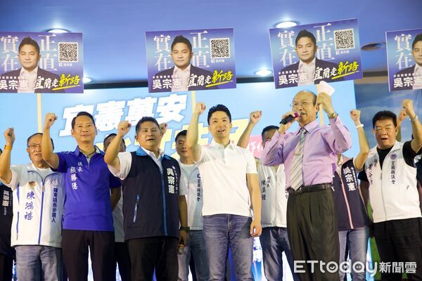 ▲▼蔣萬安合體吳宗憲。（圖／記者陳家祥攝）
