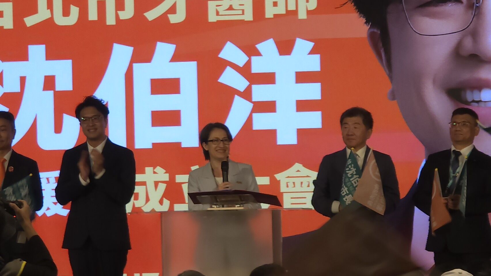 ▲▼副總統蕭美琴、行政院政委陳時中、民進黨台北市長參選人沈伯洋，一同出席台北市牙醫師沈伯洋後援會。（圖／記者詹詠淇攝）