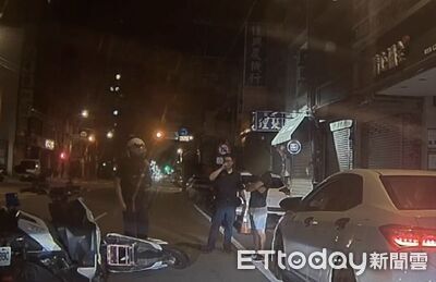 無照男騎改裝報廢機車噪音擾人 見警心虛逃逸自摔下場慘