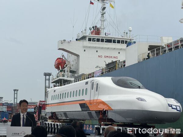 ▲▼高鐵首列新世代列車N700ST渡海抵台，交通部長陳世凱。（圖／記者李姿慧攝）