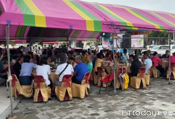 ▲「百人鰻魚辦桌派對」登場，來賓品嘗在地鰻魚料理，感受口湖鰻鄉的產地滋味。（圖／記者游瓊華翻攝）