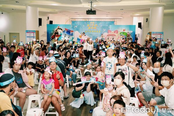 ▲▼   太保親子歡樂嘉年華熱鬧登場 吸引2000名市民參與鄭淑分市長上任迄今 辦理上百場親子活動 陪伴孩子快樂成長     。（圖／太保市公所提供）
