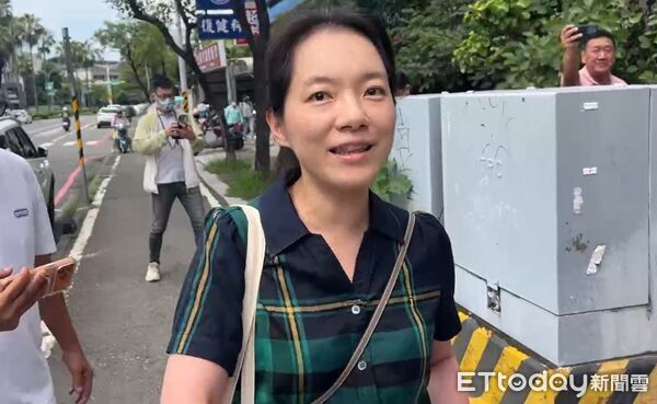 ▲陳幸妤今日出面說明，趙建銘價值6000萬元的骨科診所貸款2人都有付。（圖／記者林東良翻攝）