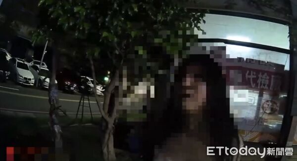 ▲▼燕女酒醉（紅圈）與男友（箭頭）口角在五股加油站酒後鬧事，燕女環抱員警後還喊「我要脫光」，燕女後續被救護人員強制就醫             。（圖／記者陳以昇翻攝）