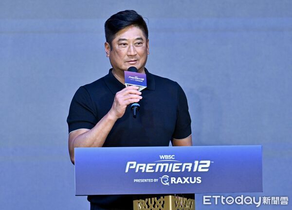 ▲▼ 辜仲諒出席2027 WBSC Premier12強賽暨2028洛杉磯奧運資格賽舉辦權發布記者會 。（圖／記者李毓康攝）