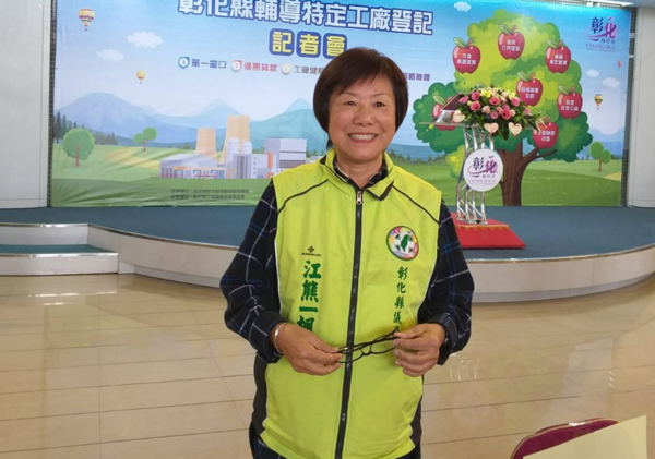 ▲綠營議員參選人江熊一楓捲助理費案遭停權2年，其丈夫前立委江昭儀前往地院控告黨部意圖使人不當選。（圖／記者唐詠絮攝）