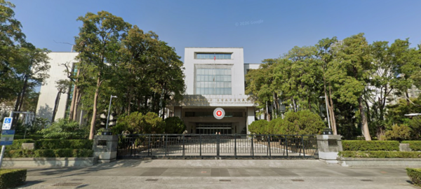 停車撞破水缸竟開走！男喊「不知情」 法院勘驗：明顯停頓近20秒