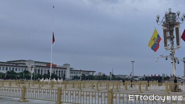▲▼  2026.8.18朱鎔基火化、天安門降半旗、八寶山森嚴           。（圖／記者任以芳攝）