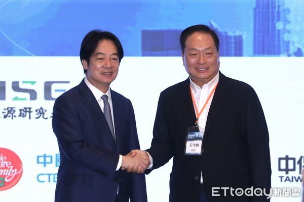 ▲▼     賴清德總統、王令麟 董事長出席2026台灣永續ESG碳權論壇        。（圖／記者劉耿豪攝）