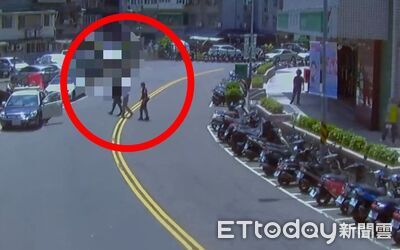 郵局帳戶被凍結!60歲男領不到錢...抄椅子怒砸櫃台玻璃下場曝