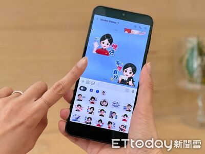 華航LINE貼圖2.0上架 9/17前下載可獲精選航線折扣碼