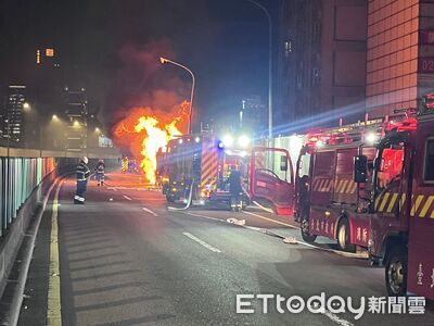 快訊／北市市民大道高架「貨車自燃」　單向全面管制