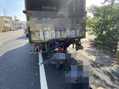 違停釀死劫?彰化騎士自撞大貨車亡 驚見「輪胎壓線」恐涉肇責