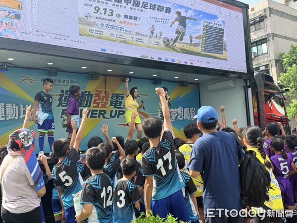 ▲「運動發電車」首站前進屏東！運產中心盼向下扎根擴大市場。國家運動產業發展中心董事邱黃肇崇。（圖／記者蔡厚瑄攝）