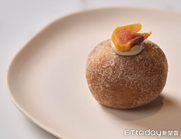 ▲米粉、柿餅都入菜　URBAN PARADISE新竹店限定料理有12道　。（圖／饗賓餐旅提供）