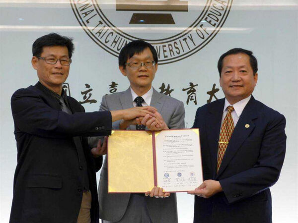 前任校長謝俊宏（左），為了愛徒竟與接任者「開撕」，引發一連串校園風波。（圖／報系資料照）