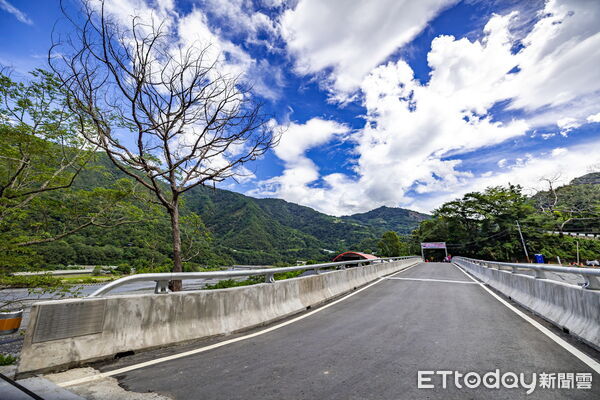 ▲仁愛鄉伊娜谷橋通車啟用。(圖/南投縣政府提供)