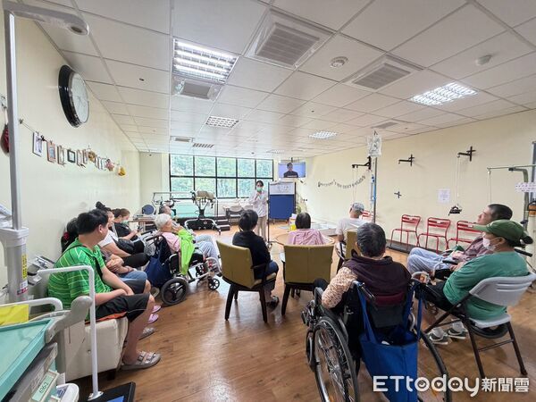 ▲埔榮營養科攜手高齡長照小組辦理三高飲食講座，陪伴病友找回健康生活節奏。（圖／台中榮總埔里分院提供）