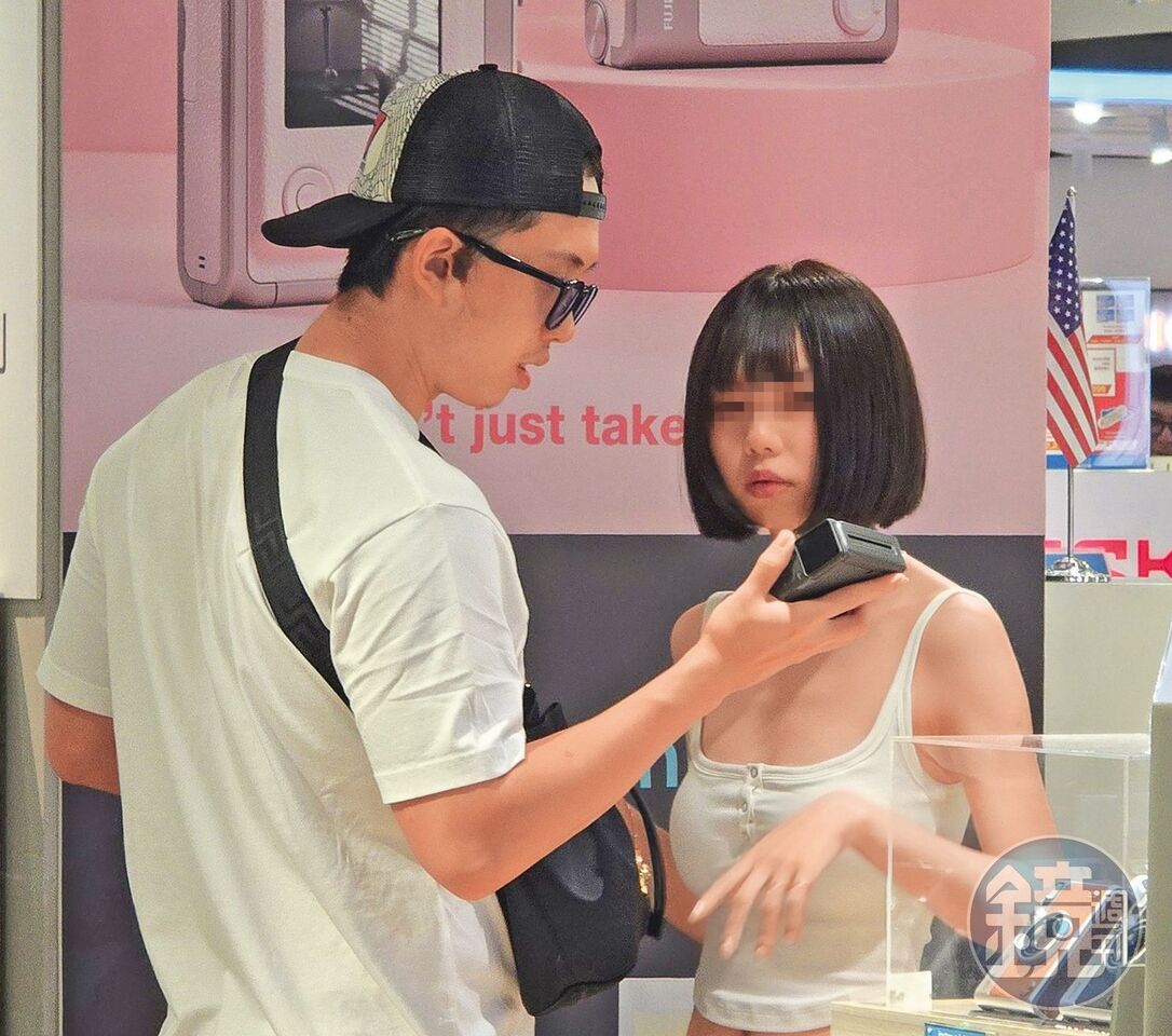 孫安佐交保後「陪辣女友逛三創」！背後環抱緊貼…超親密動作全被拍