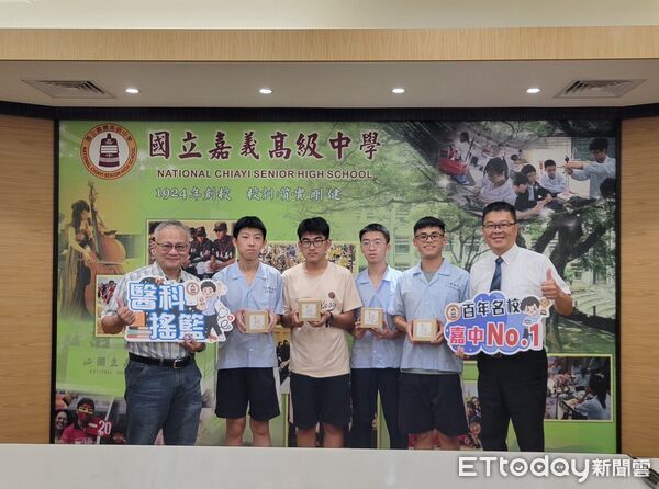 ▲▼   嘉中升學再創高峰！醫牙錄取52人創6年新高 逾3成學子挺進頂大與熱門半導體領域    。（圖／嘉義高中提供）