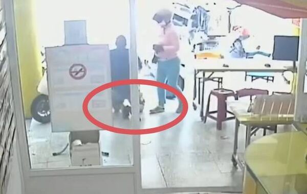 ▲彰化員林市出現一名36歲洪姓女子製造假車禍跌倒碰瓷詐財。（圖／民眾提供）