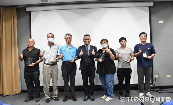▲台南地檢署舉辦義務勞務執行機關業務聯繫座談暨續聘及表揚會議。（記者林東良翻攝，下同）