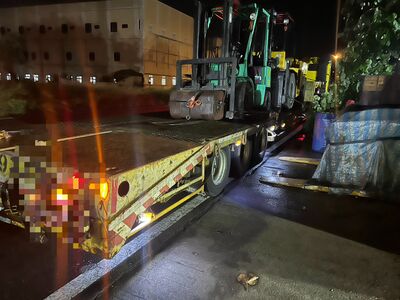 彰化32歲騎士撞人行道緣石倒地 遭聯結車輾過「肚破腸流」慘死