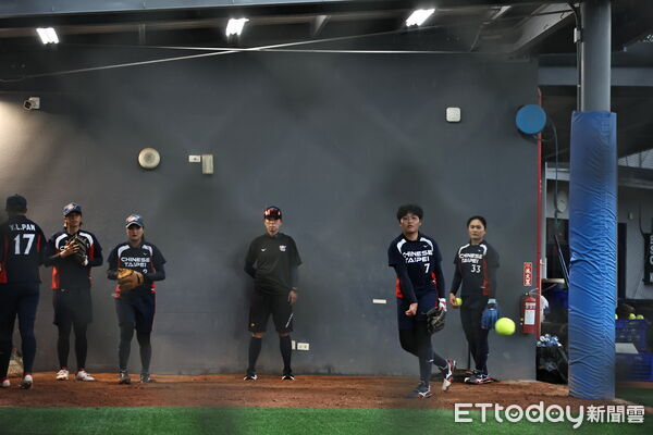 ▲亞運中華女壘代表隊備戰亞運。（圖／記者蔡厚瑄攝）