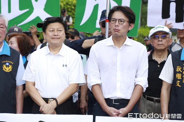 傅崐萁讚黃國昌是張無忌 喊話卓榮泰：官場是一時的