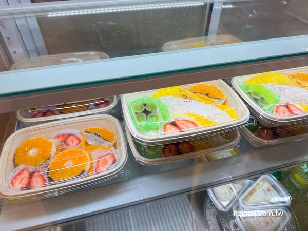 ▲▼제주복이당（濟州寶奇堂）水果麻糬與店內環境實拍。（圖／《台南好FOOD遊》授權提供）