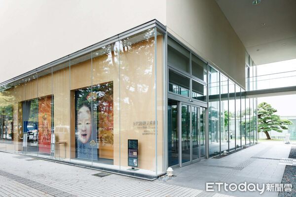 ▲金澤21世紀美術館自9月3日起加入「日本友誼市景點互惠計畫」，提供台南市民典藏展免費優惠至10月18日。（金澤21世紀美術館外觀；撮影：石川幸史；提供：金澤21世紀美術館）