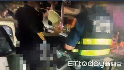 台南轎車凌晨衝上人行道 開車的酒駕乘客是通緝犯