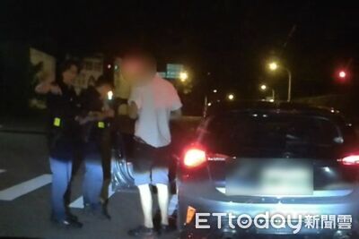 男吸喪屍菸彈毒駕上路!路口拚命衝...大燈還不亮 露餡被逮